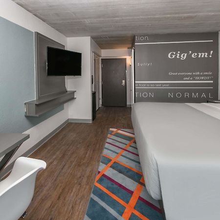 Tryp By Wyndham College Station Hotel Kültér fotó