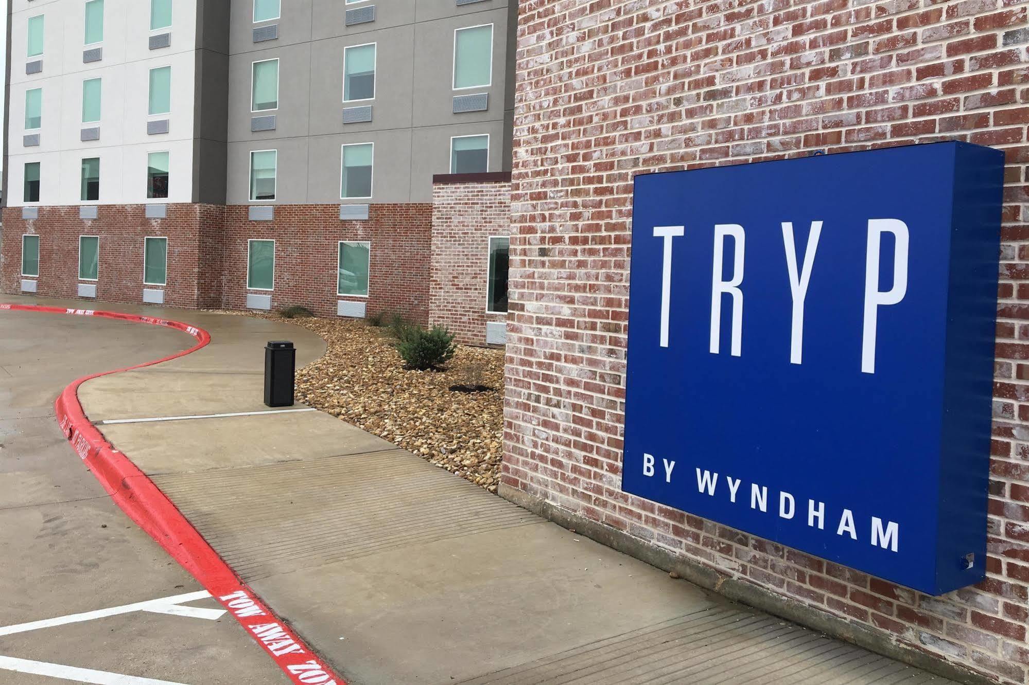Tryp By Wyndham College Station Hotel Kültér fotó