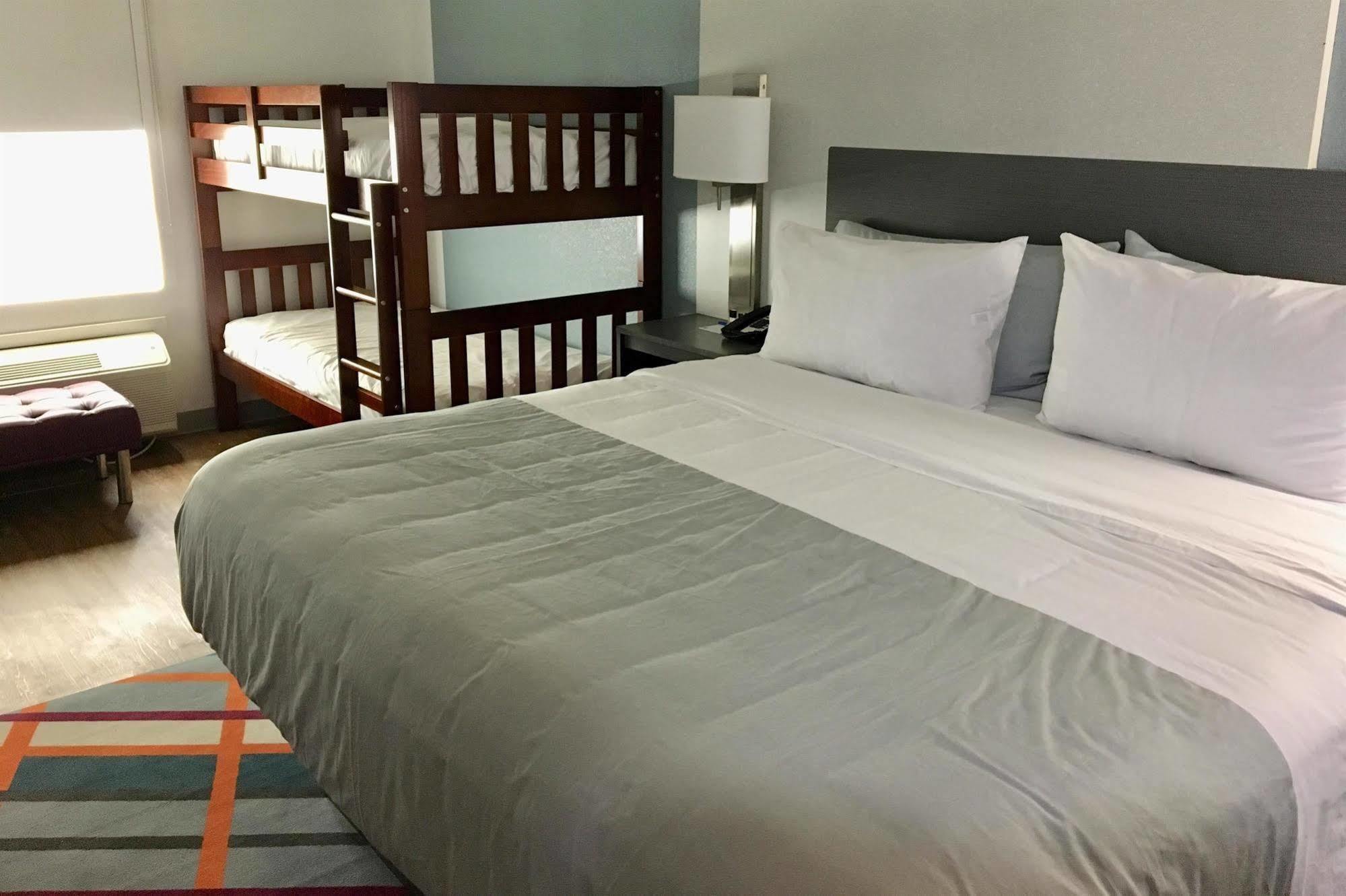 Tryp By Wyndham College Station Hotel Kültér fotó